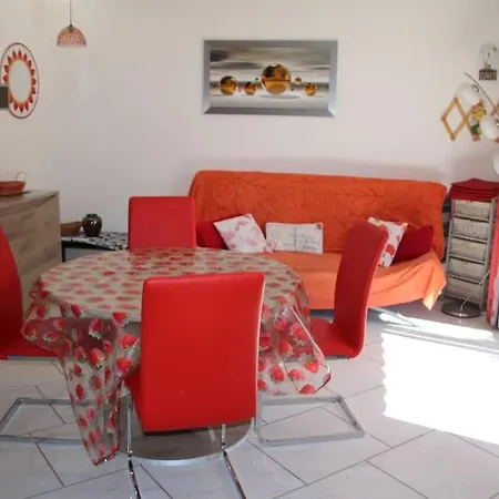 19, Port Venus Au Village Naturiste * Agde